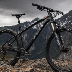 Titan Mountain Bike X1